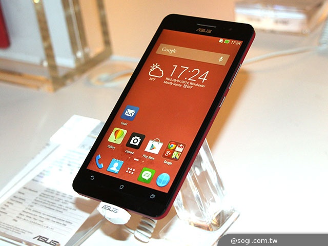 ASUS全新ZenFone系列與ZenUI美國動手玩【CES 2014】