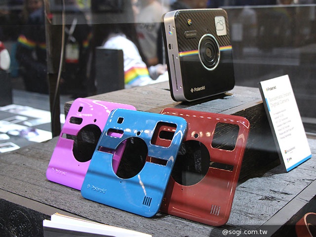 寶麗來Socialmatic相機現身 手機、平板同步展出【CES 2014】