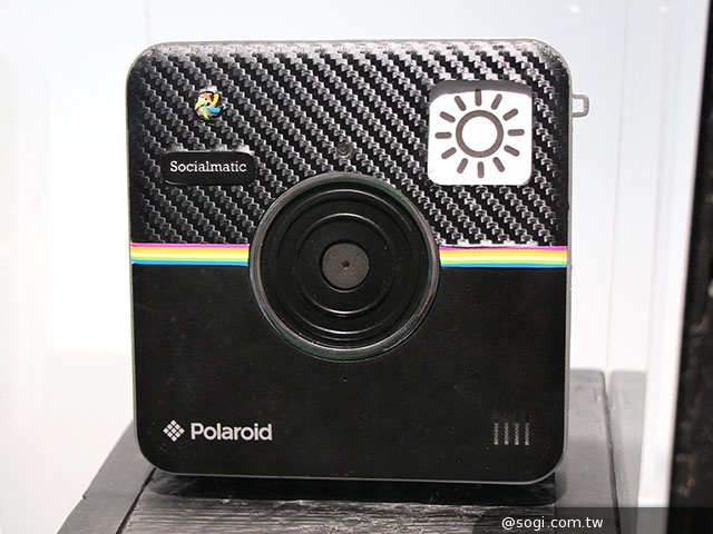 寶麗來Socialmatic相機現身 手機、平板同步展出【CES 2014】
