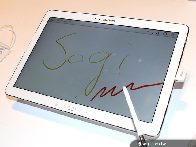 三星GALAXY NotePRO 12.2動手玩＆效能實測【CES 2014】