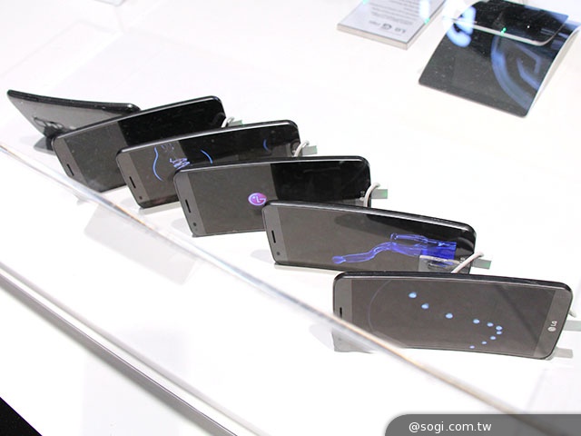 LG G Flex進軍美國市場 家電力推Home Chat服務【CES 2014】
