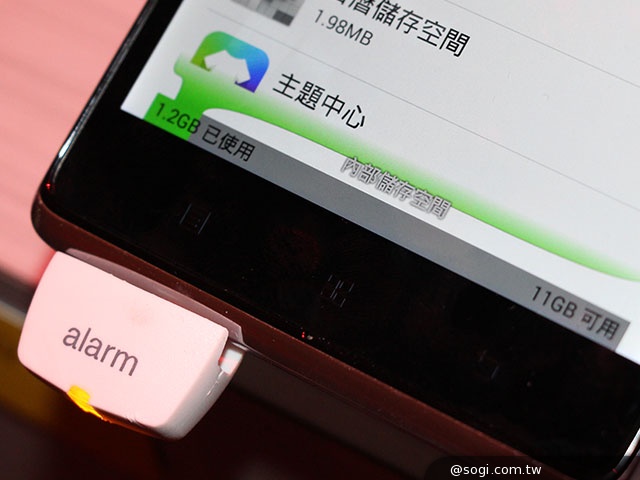 號稱上網最快 Lenovo VIBE Z智慧機LTE-A國際版動手玩【CES 2014】