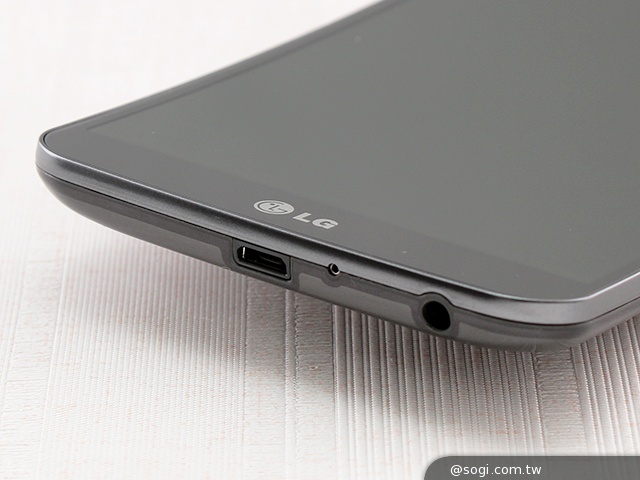 6吋可彎曲手機 LG G Flex功能大解析