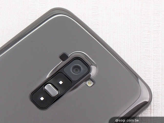 6吋可彎曲手機 LG G Flex功能大解析
