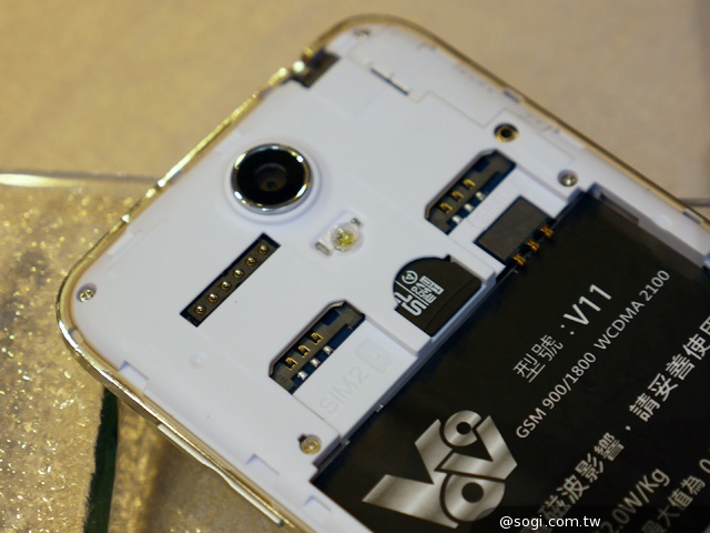 VOVO V11魔術機發表 背面可觸控 上市優惠5千有找