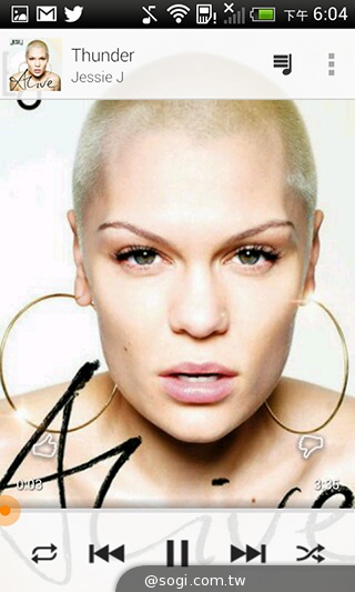 英倫風格 平價輕智慧 HTC Desire 501