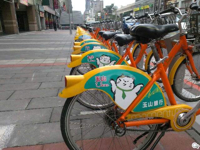 英倫風格 平價輕智慧 HTC Desire 501