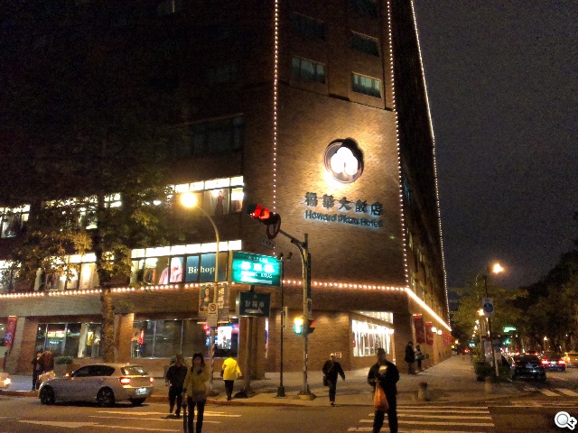 英倫風格 平價輕智慧 HTC Desire 501