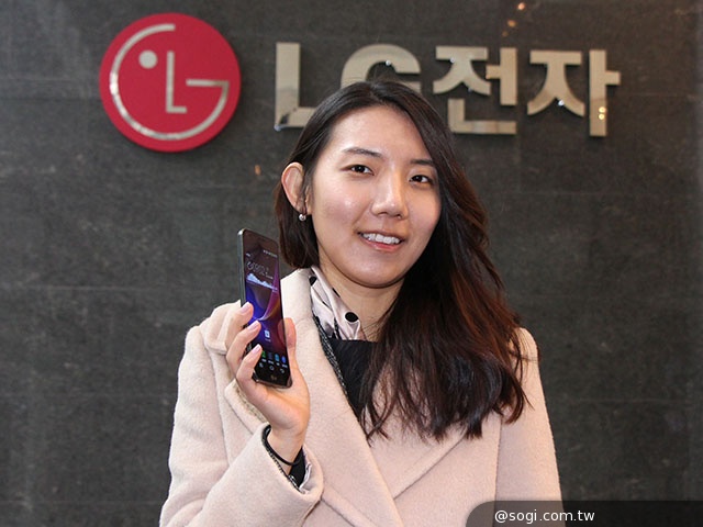 樂金R&D總部直擊!LG G Flex彎曲手機設計揭祕 樂金R&D總部直擊!LG G Flex彎曲手機設計揭祕