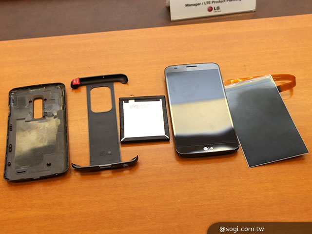 樂金R&D總部直擊!LG G Flex彎曲手機設計揭祕 樂金R&D總部直擊!LG G Flex彎曲手機設計揭祕