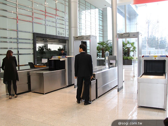 樂金R&D總部直擊!LG G Flex彎曲手機設計揭祕 樂金R&D總部直擊!LG G Flex彎曲手機設計揭祕