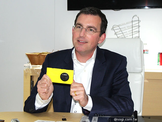 高通行銷副總裁：看好中國手機發展，欣賞OPPO產品【CES 2014】