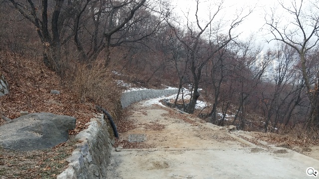 6吋可彎曲手機 LG G Flex功能大解析