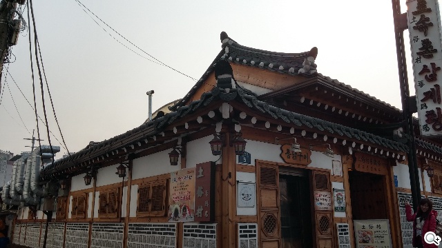 6吋可彎曲手機 LG G Flex功能大解析