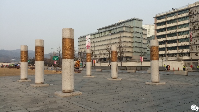 6吋可彎曲手機 LG G Flex功能大解析