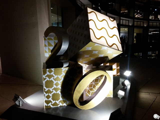 6吋可彎曲手機 LG G Flex功能大解析