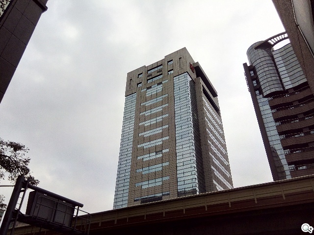 自拍神器!13MP旋轉鏡頭手機G-PLUS E7 mini速測 自拍神器!13MP旋轉鏡頭手機G-PLUS E7 mini速測