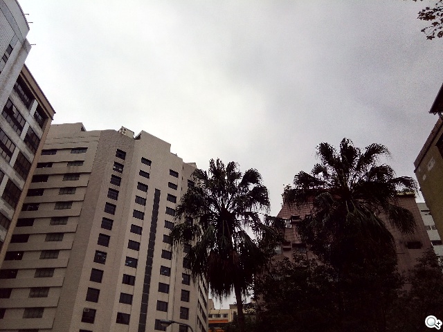 自拍神器!13MP旋轉鏡頭手機G-PLUS E7 mini速測 自拍神器!13MP旋轉鏡頭手機G-PLUS E7 mini速測