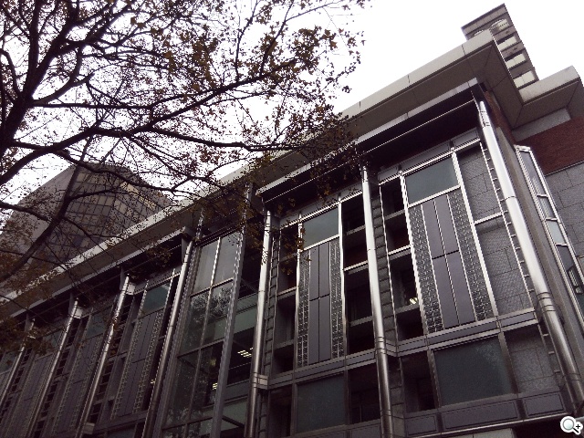 自拍神器!13MP旋轉鏡頭手機G-PLUS E7 mini速測 自拍神器!13MP旋轉鏡頭手機G-PLUS E7 mini速測