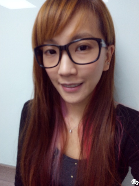 自拍神器!13MP旋轉鏡頭手機G-PLUS E7 mini速測 自拍神器!13MP旋轉鏡頭手機G-PLUS E7 mini速測