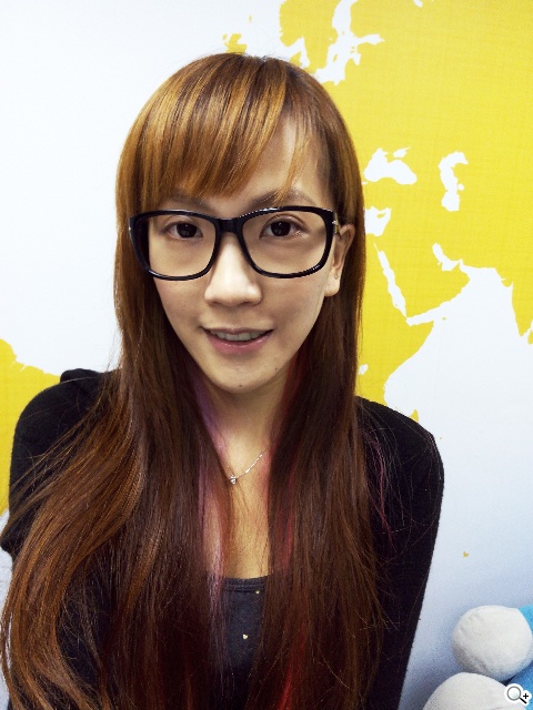 自拍神器!13MP旋轉鏡頭手機G-PLUS E7 mini速測 自拍神器!13MP旋轉鏡頭手機G-PLUS E7 mini速測