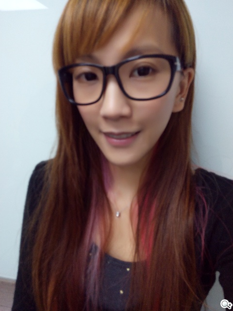 自拍神器!13MP旋轉鏡頭手機G-PLUS E7 mini速測 自拍神器!13MP旋轉鏡頭手機G-PLUS E7 mini速測