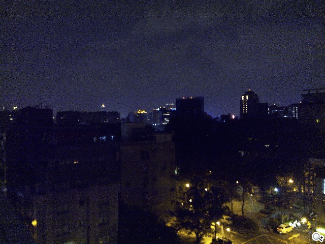 自拍神器!13MP旋轉鏡頭手機G-PLUS E7 mini速測 自拍神器!13MP旋轉鏡頭手機G-PLUS E7 mini速測