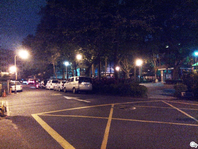 自拍神器!13MP旋轉鏡頭手機G-PLUS E7 mini速測 自拍神器!13MP旋轉鏡頭手機G-PLUS E7 mini速測