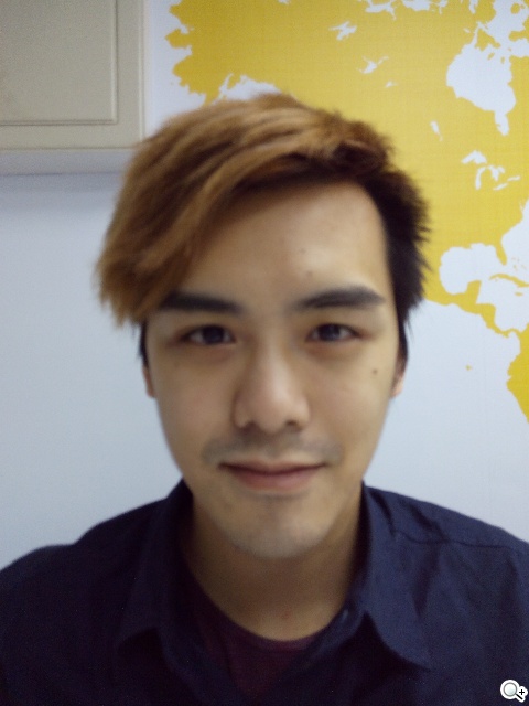 自拍神器!13MP旋轉鏡頭手機G-PLUS E7 mini速測 自拍神器!13MP旋轉鏡頭手機G-PLUS E7 mini速測