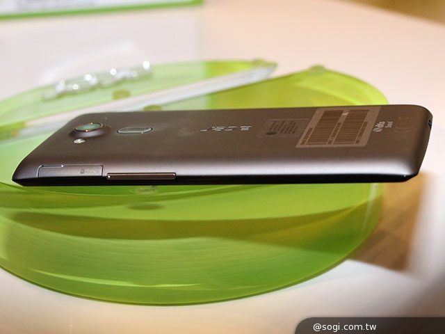 宏碁推5吋入門雙卡機Acer Liquid Z5 中華月繳533元 手機0元