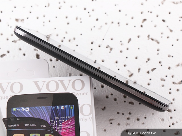 雙面觸控平價選擇 VOVO V11魔術機