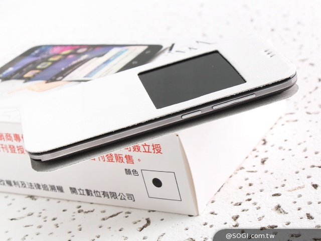 雙面觸控平價選擇 VOVO V11魔術機