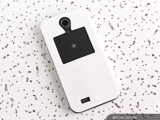 雙面觸控平價選擇 VOVO V11魔術機