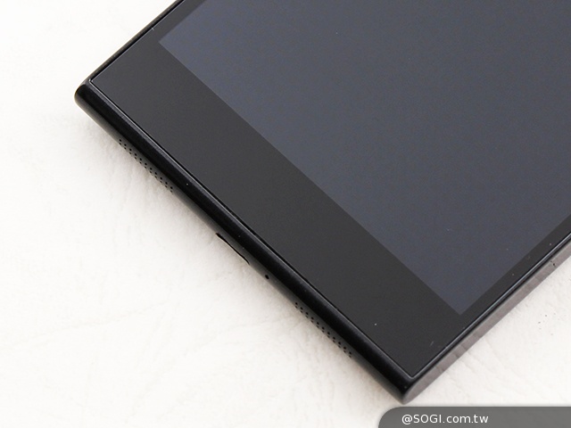 高規平價智慧手機新選擇 G-PLUS E7