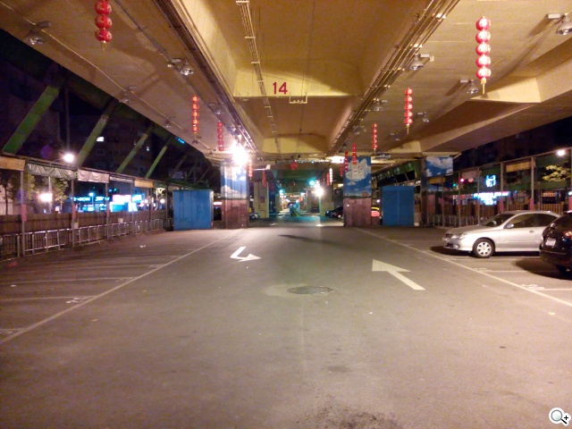 雙面觸控平價選擇 VOVO V11魔術機