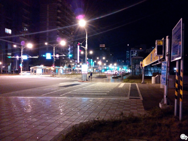 雙面觸控平價選擇 VOVO V11魔術機