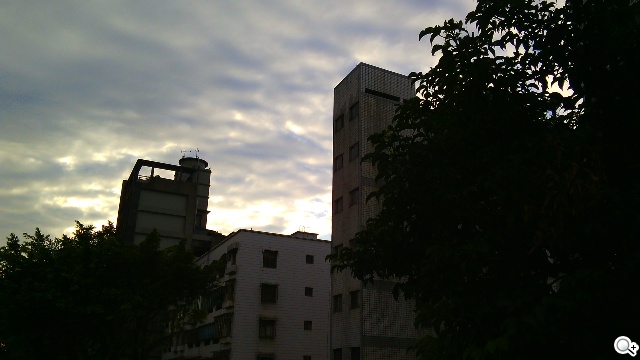 5吋雙卡入門機Acer Liquid Z5 首創快易鍵功能