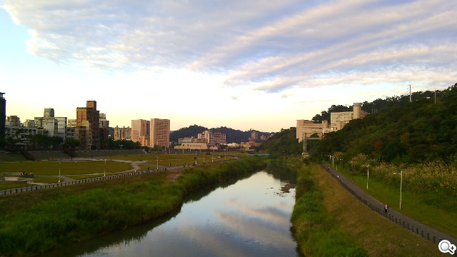 5吋雙卡入門機Acer Liquid Z5 首創快易鍵功能