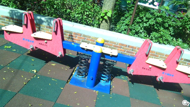 5吋雙卡入門機Acer Liquid Z5 首創快易鍵功能