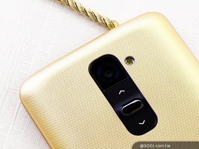 LG G2璀璨金新色 彰顯時尚尊爵氣息