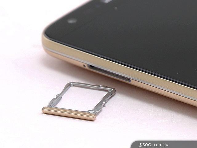 LG G2璀璨金新色 彰顯時尚尊爵氣息