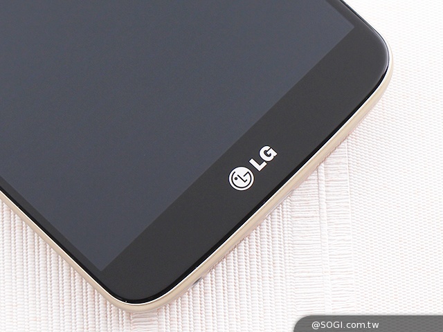 LG G2璀璨金新色 彰顯時尚尊爵氣息