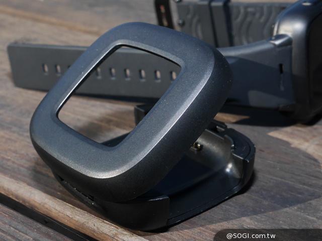 全功能安卓智慧錶 Omate True SmartWatch2.0實測