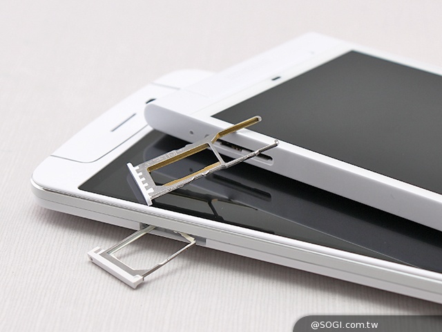 翻轉鏡頭自拍手機OPPO N1、G-PLUS E7mini外觀比拼