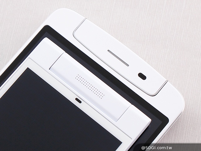 翻轉鏡頭自拍手機OPPO N1、G-PLUS E7mini外觀比拼