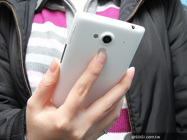 5吋雙卡入門機Acer Liquid Z5 首創快易鍵功能