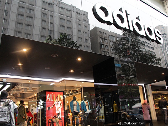 愛迪達推miCoach SMART RUN智慧手錶 售價1萬5