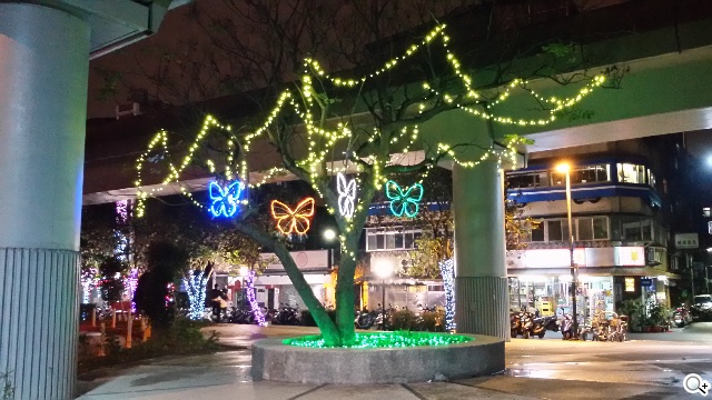 5.25吋平價中階雙卡機 三星GALAXY Grand 2