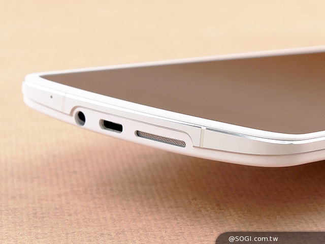 OPPO N1實測！206度隨意翻轉鏡頭、自拍巨屏靓機體驗