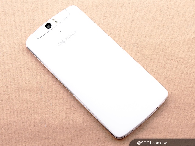 OPPO N1實測！206度隨意翻轉鏡頭、自拍巨屏靓機體驗